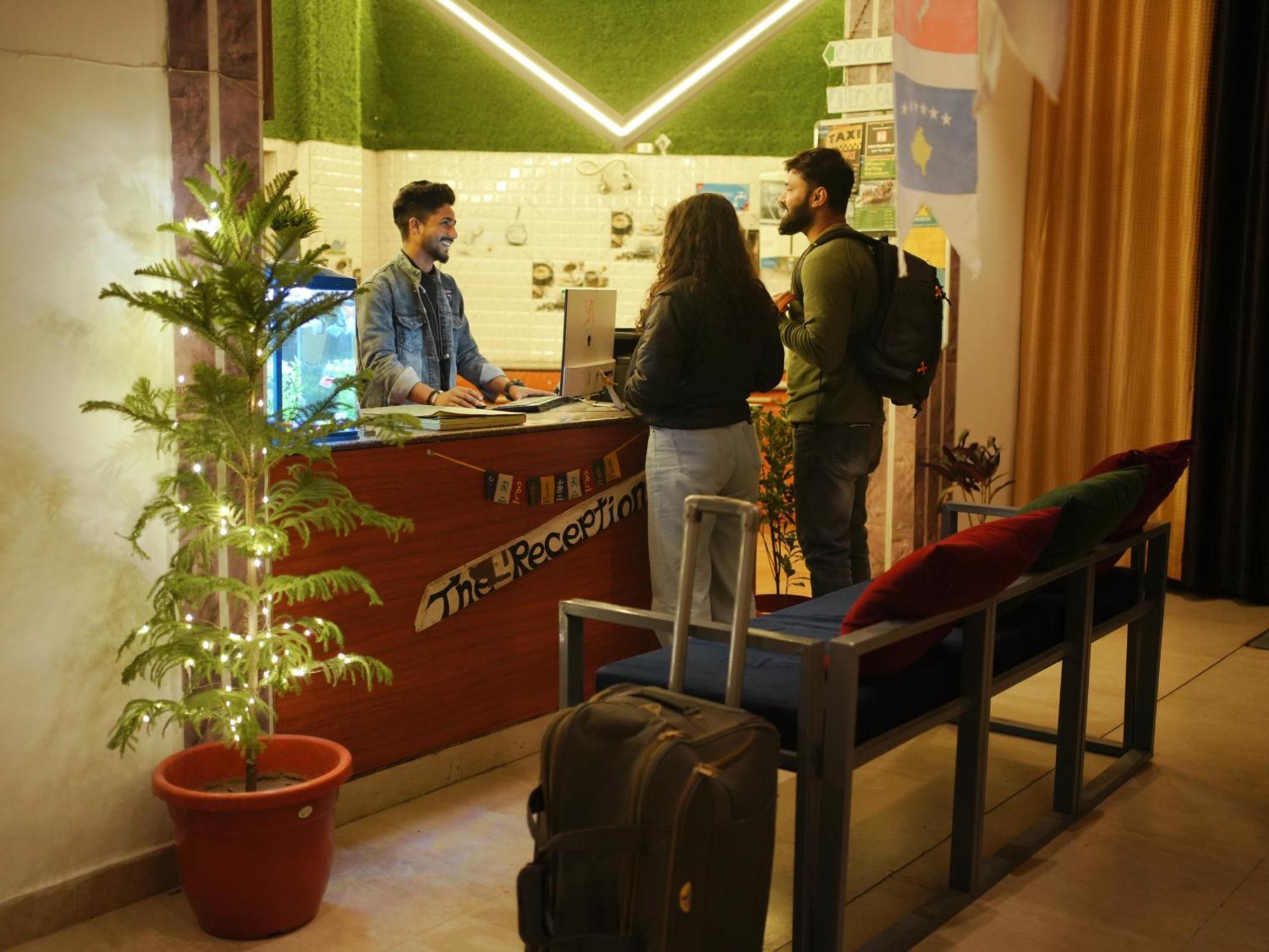 Skyard Hostel Rishīkesh Eksteriør bilde
